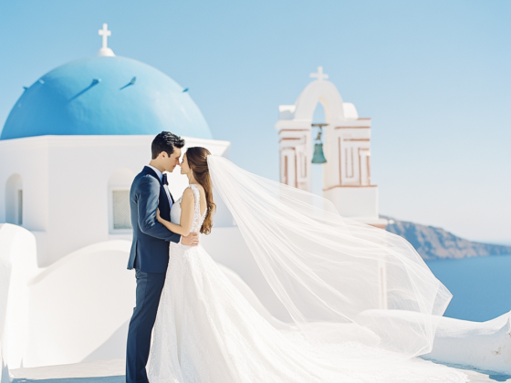 Santorini Wedding Venues with Caldera Views & Cliffside Charm