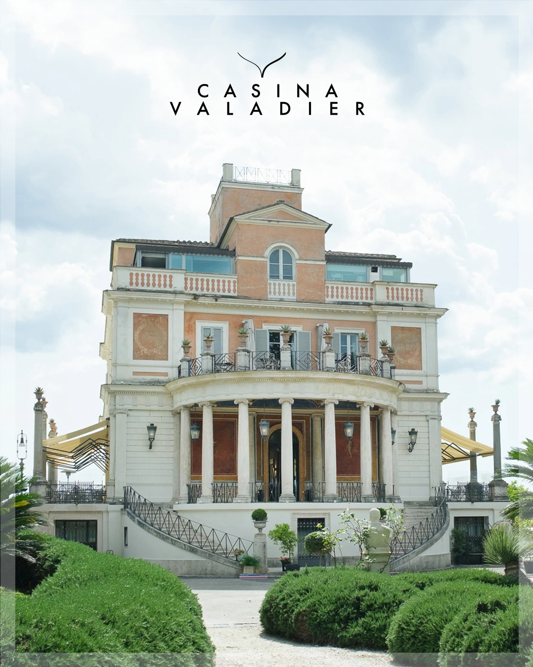 Elegant exterior of Casina Valadier in Rome, featuring neoclassical architecture and manicured hedges, ideal for upscale Rome wedding venues